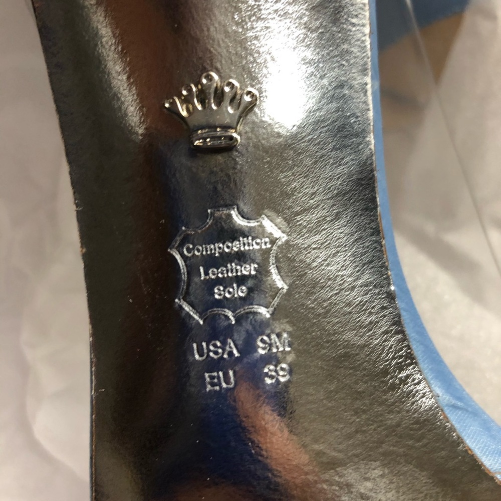Heels - Picture 7 of 8